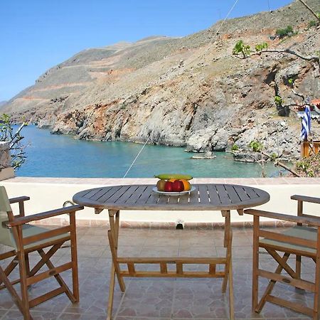 On The Beach Apartments Khóra Sfakíon Екстериор снимка