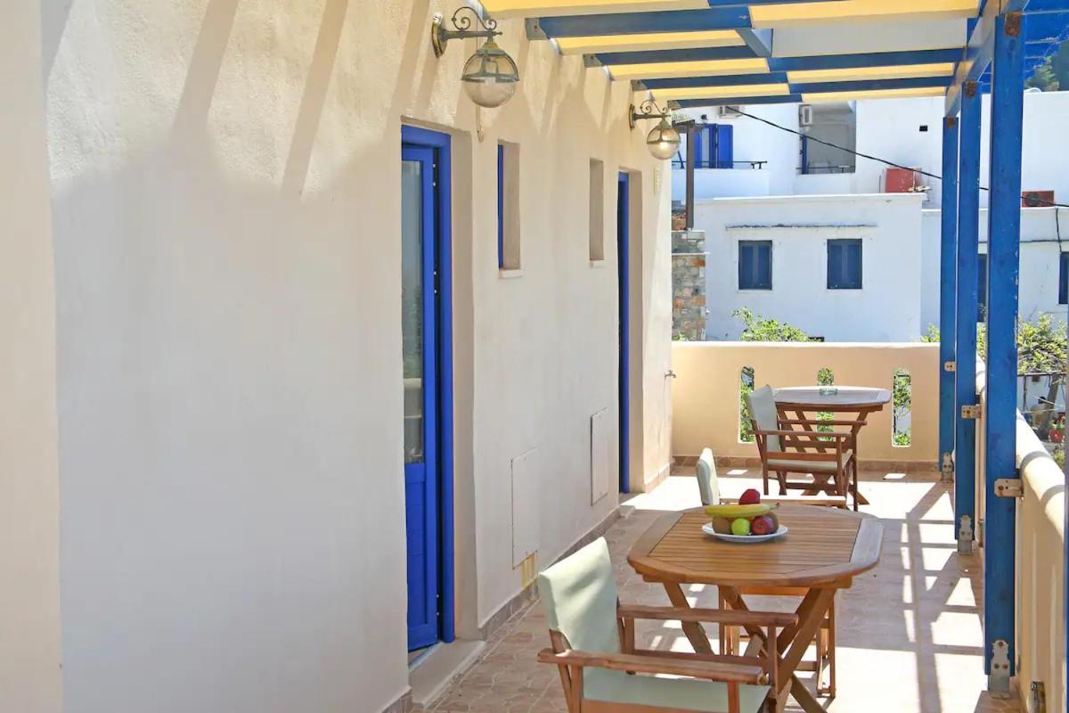 On The Beach Apartments Khóra Sfakíon Екстериор снимка